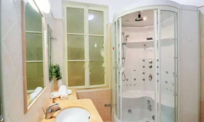 Недвижимость Четырёхкомнатная квартира в центре Опатии: 22