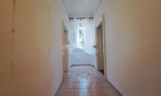 Недвижимость Трёхкомнатная квартира, Опатия: 1