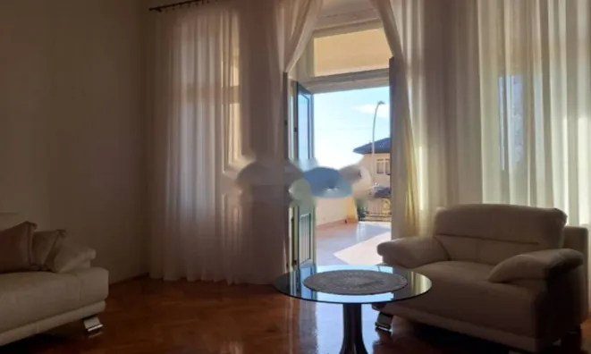 Недвижимость Трёхкомнатная квартира, Опатия: 5