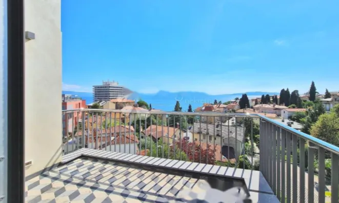 Недвижимость Четырехкомнатная квартира Центр: 22