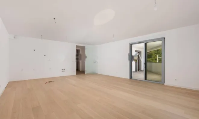 Недвижимость Двухкомнатная квартира Опация: 8