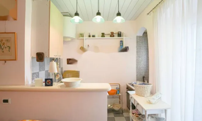 Недвижимость Двухкомнатная квартира в центре: 5