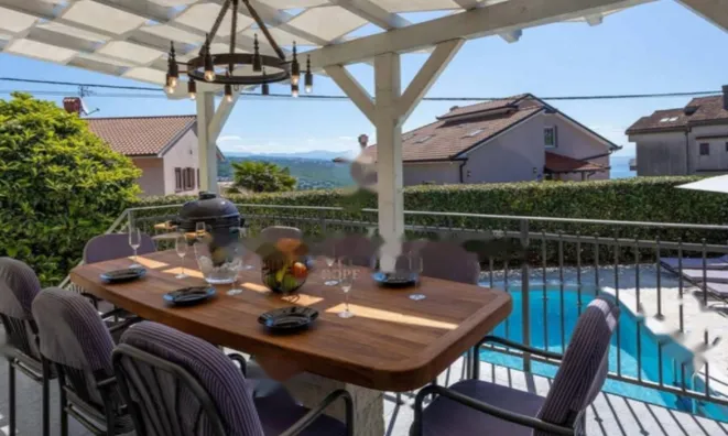 Недвижимость Семейный дом 150 м², Центр, Опатия: 5