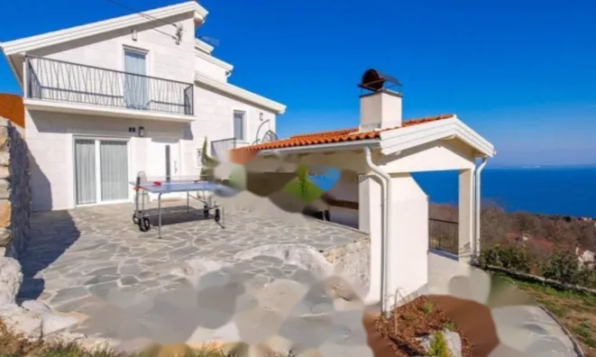 Недвижимость Семейный дом 180 м² Опация: 8