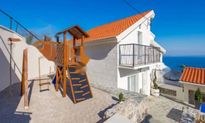 Недвижимость Семейный дом 180 м² Опация: 11