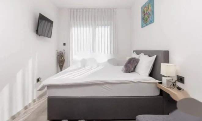 Недвижимость Семейный дом 180 м² Опация: 18