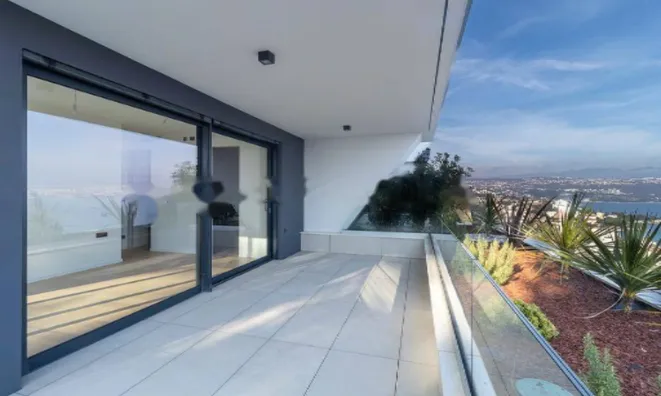 Недвижимость Трёхкомнатная квартира в центре Опатии: 10