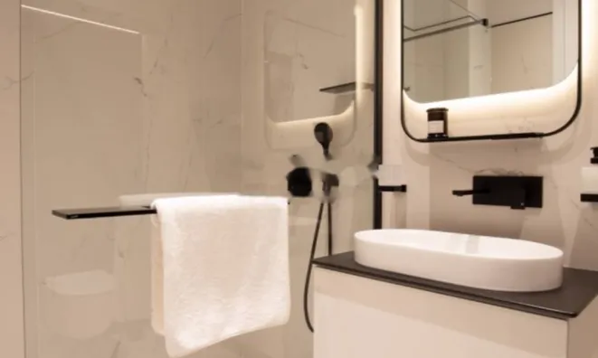 Недвижимость Трехкомнатная квартира Центр: 1