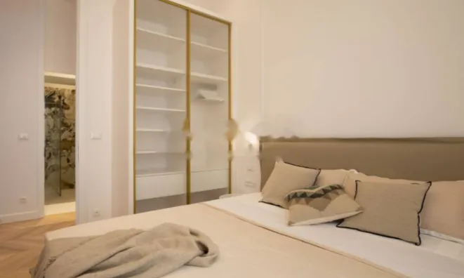 Недвижимость Трехкомнатная квартира Центр: 2