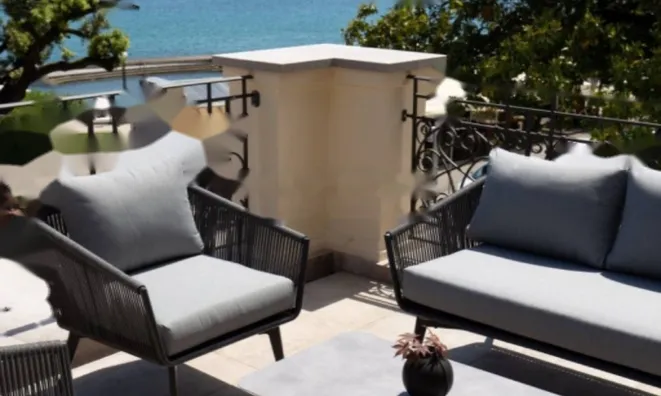 Недвижимость Трехкомнатная квартира Центр: 3