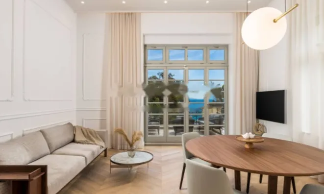 Недвижимость Трехкомнатная квартира Центр: 5