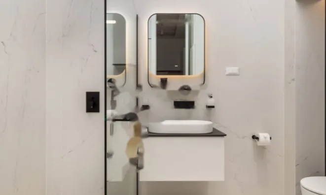 Недвижимость Трехкомнатная квартира Центр: 6