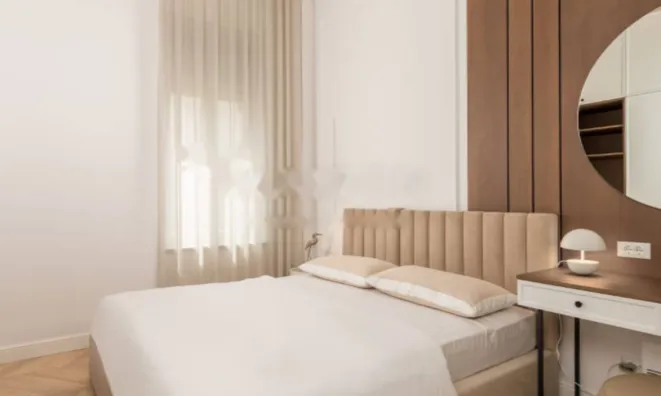 Недвижимость Трехкомнатная квартира Центр: 13