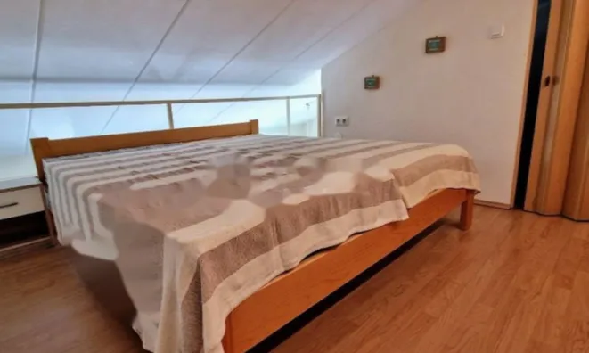 Недвижимость Двухкомнатная квартира в центре: 5