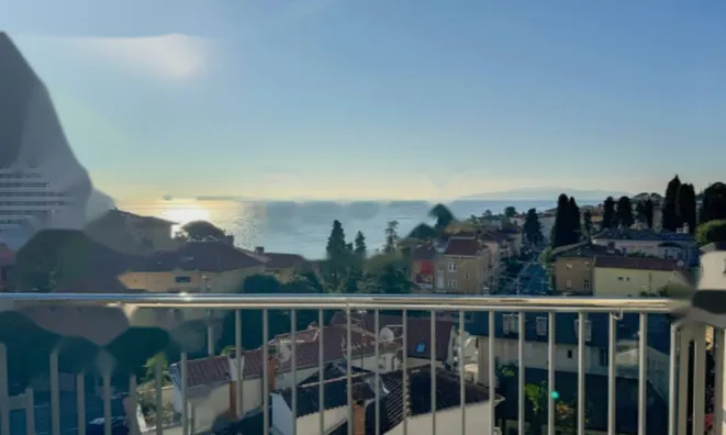 Недвижимость Четырехкомнатная квартира, Центр: 19