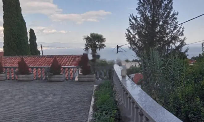 Недвижимость Четырехкомнатная квартира, Опатия: 5