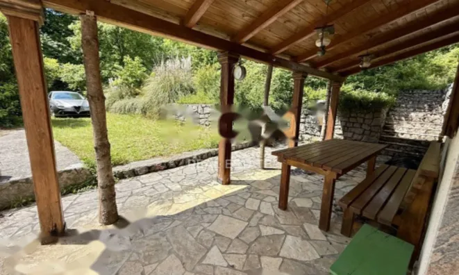 Недвижимость Семейный дом 214 м², Центр: 5