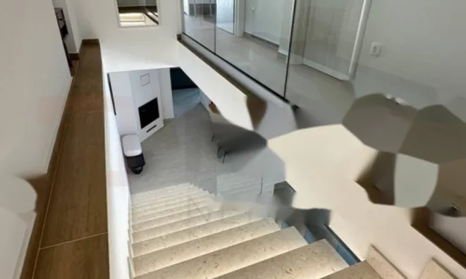 Недвижимость Семейный дом 328 м², Запад: 7