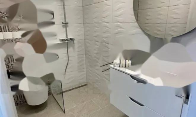 Недвижимость Семейный дом 328 м², Запад: 9