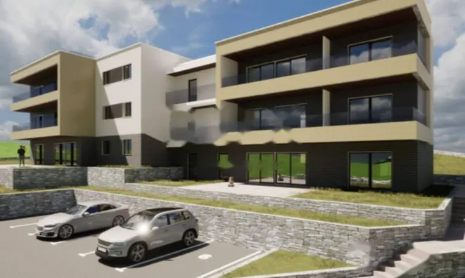 Недвижимость Четырехкомнатная квартира, Центр: 2