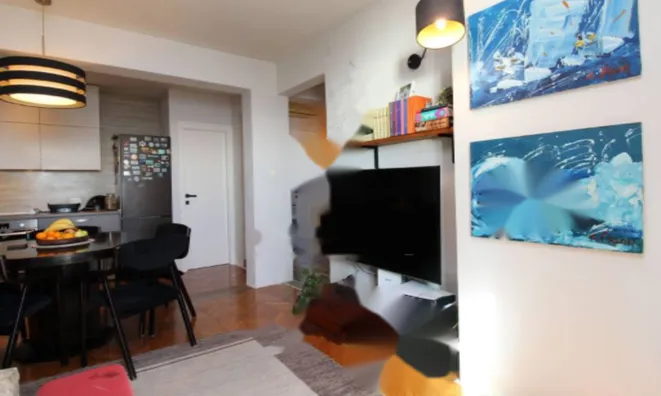 Недвижимость Трехкомнатная квартира, центр: 5