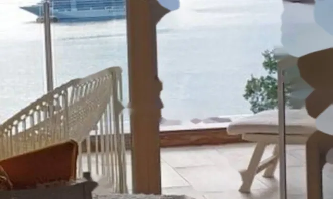 Недвижимость Трёхкомнатная квартира, Центр: 2