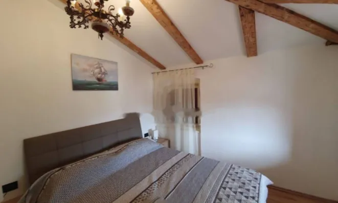 Недвижимость Двухкомнатная квартира, Центр: 5