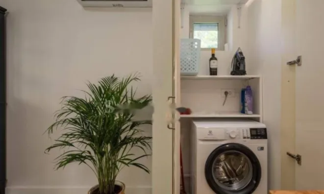 Недвижимость Двухкомнатная квартира в центре: 14