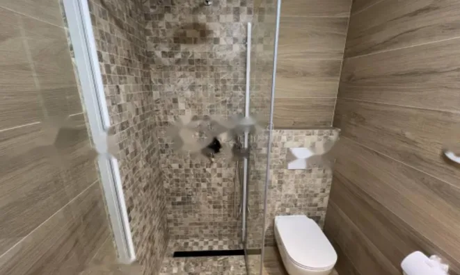 Недвижимость Двухкомнатная квартира в центре: 9