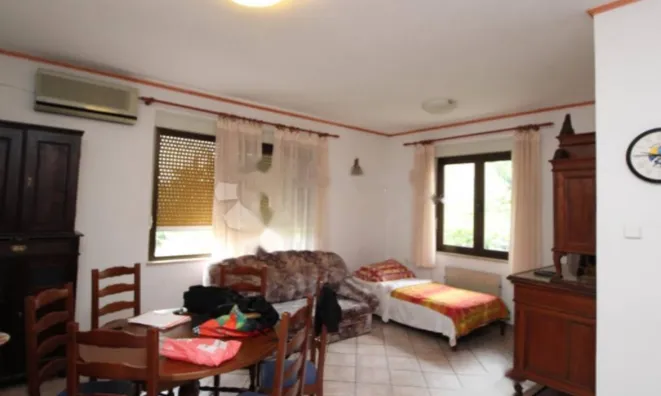 Недвижимость Двухкомнатная квартира, Центр: 5