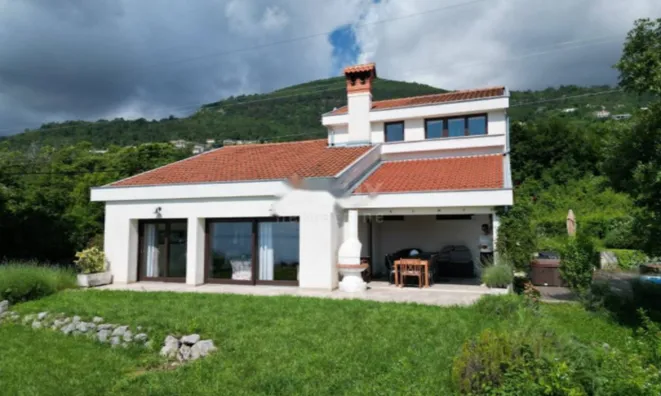 Недвижимость Особняк 250 м², Центр, Опатия: 23