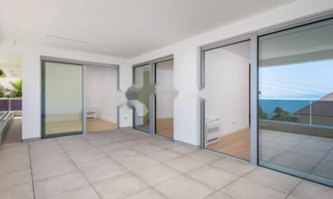 Недвижимость Трехкомнатная квартира 95 м²: 4