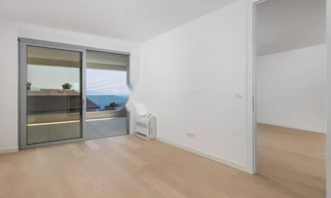 Недвижимость Трехкомнатная квартира 95 м²: 5