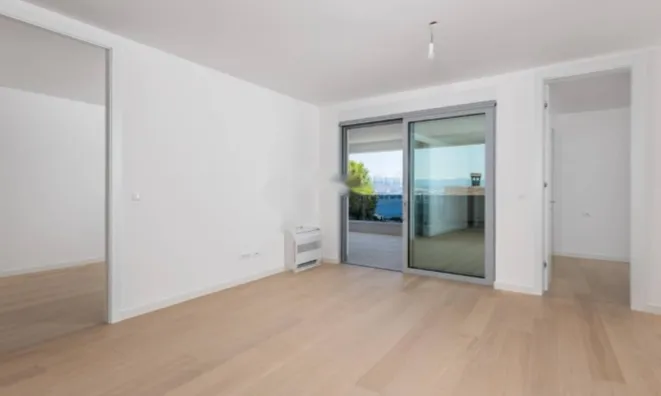 Недвижимость Трехкомнатная квартира 95 м²: 6