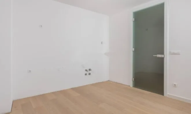 Недвижимость Трехкомнатная квартира 95 м²: 17