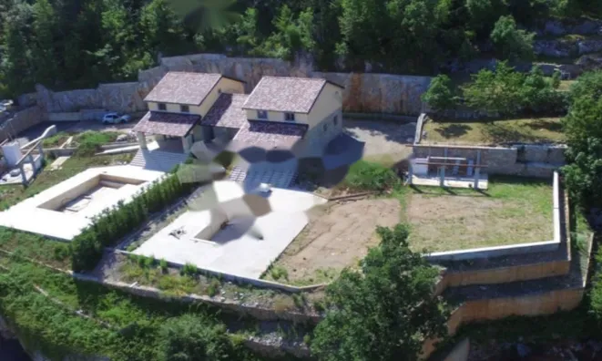 Недвижимость Семейный дом 400 м², Опатия: 6