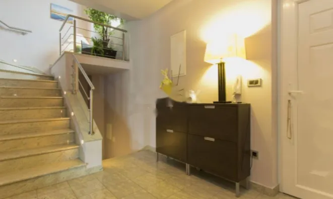 Недвижимость Семейный дом 550 м² в Центре: 9