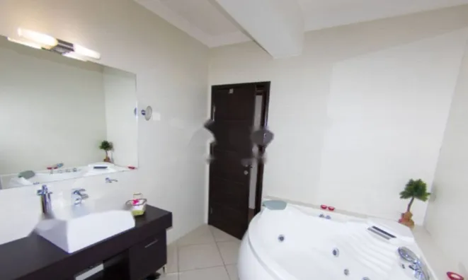 Недвижимость Семейный дом 550 м² в Центре: 15