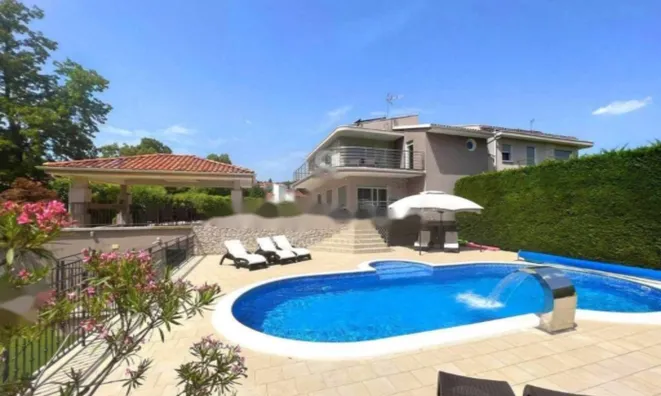 Недвижимость Особняк 749 м² в центре Опатии: 2