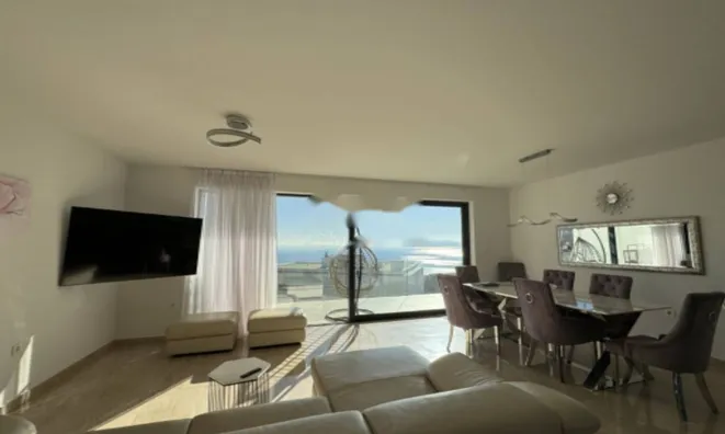 Недвижимость Семейный дом 241 м², Центр: 5