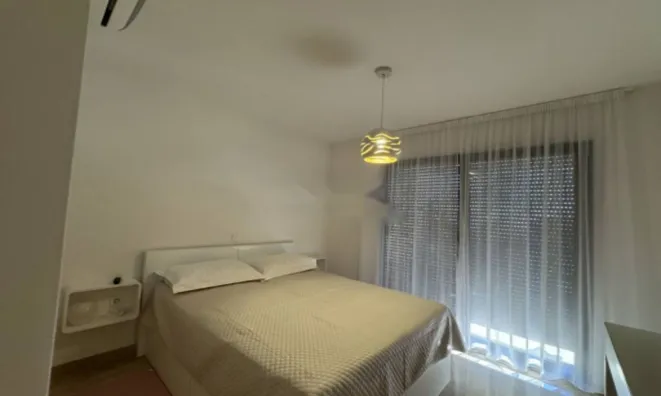 Недвижимость Семейный дом 241 м², Центр: 13