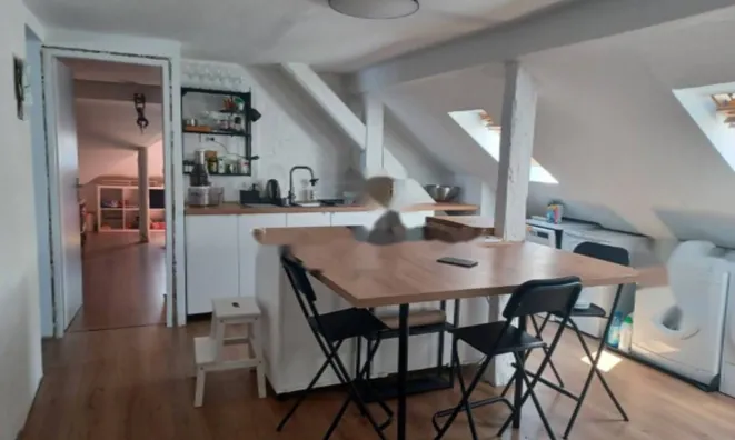 Недвижимость Трехкомнатная квартира в центре: 1