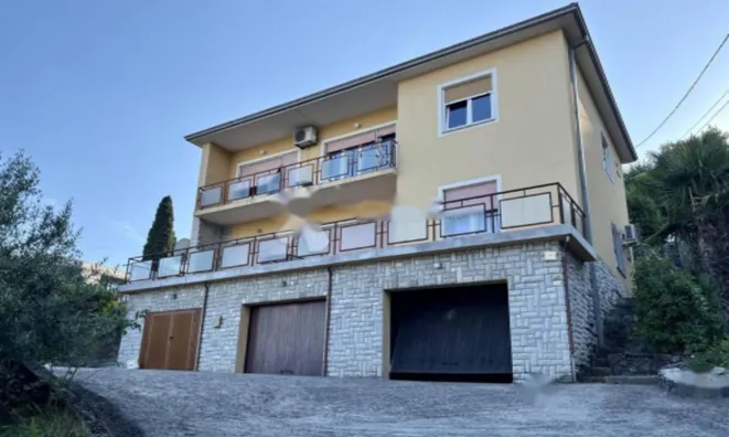 Недвижимость Четырехкомнатная квартира в центре Опатии: 2