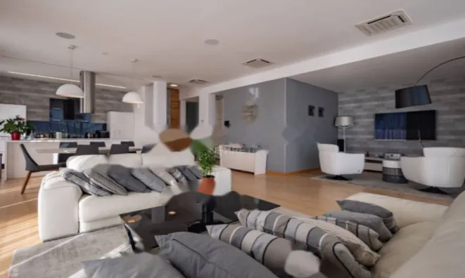 Недвижимость Семейный дом 600 м² в Центре: 6