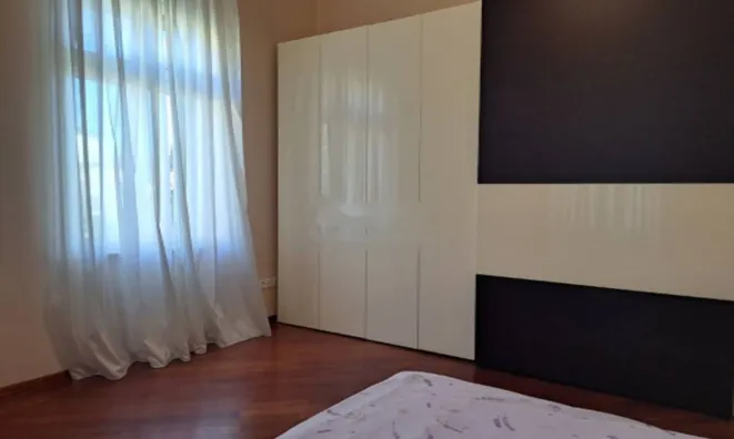 Недвижимость Трёхкомнатная квартира в Центре: 5