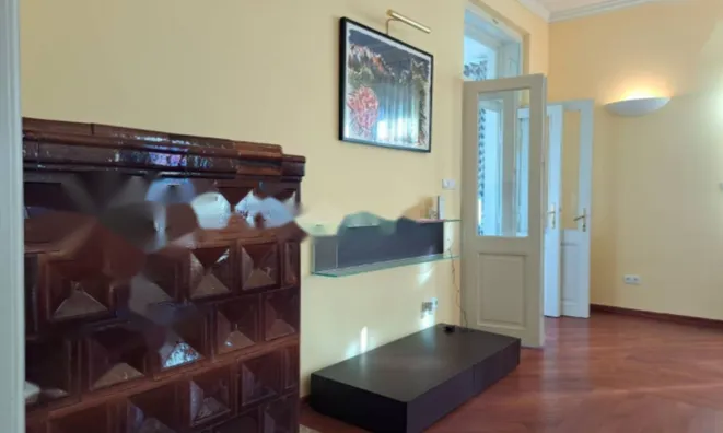 Недвижимость Трёхкомнатная квартира в Центре: 13