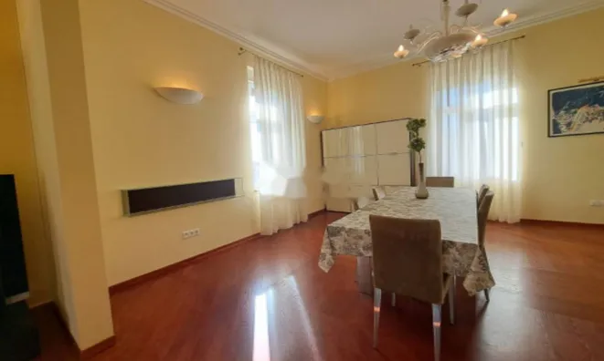 Недвижимость Трёхкомнатная квартира в Центре: 15