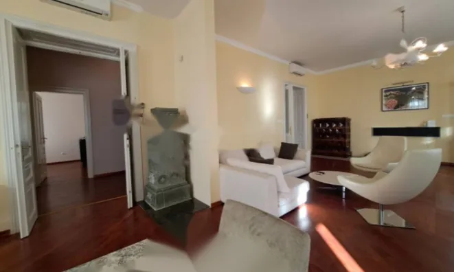 Недвижимость Трёхкомнатная квартира в Центре: 17