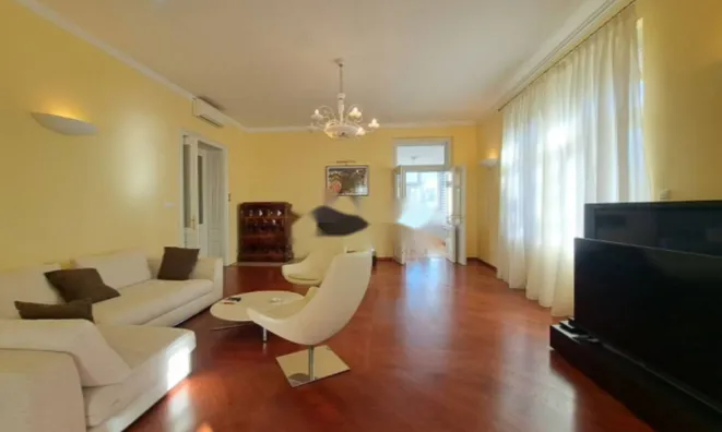 Недвижимость Трёхкомнатная квартира в Центре: 18