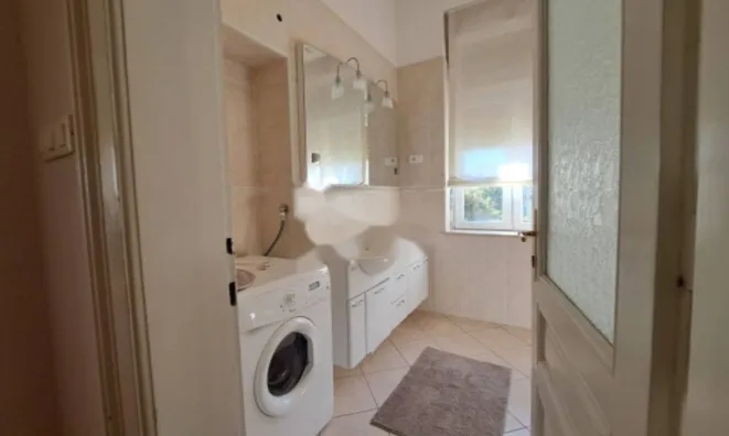 Недвижимость Трёхкомнатная квартира в Центре: 23